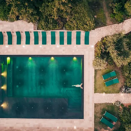 Leonardo Trulli Hotel