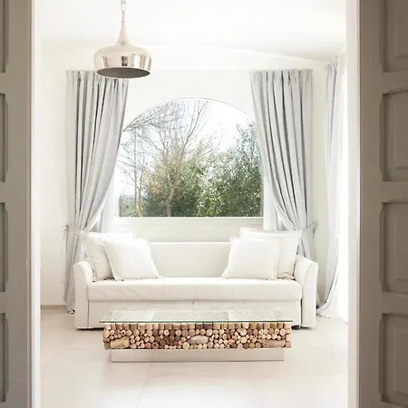 Leonardo Trulli Отель