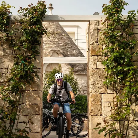 Hotel Leonardo Trulli