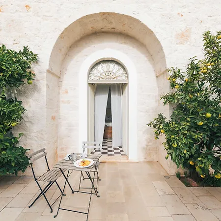 Leonardo Trulli Hotel