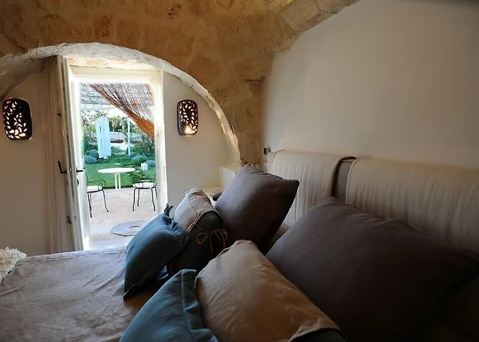 Leonardo Trulli Hotel *