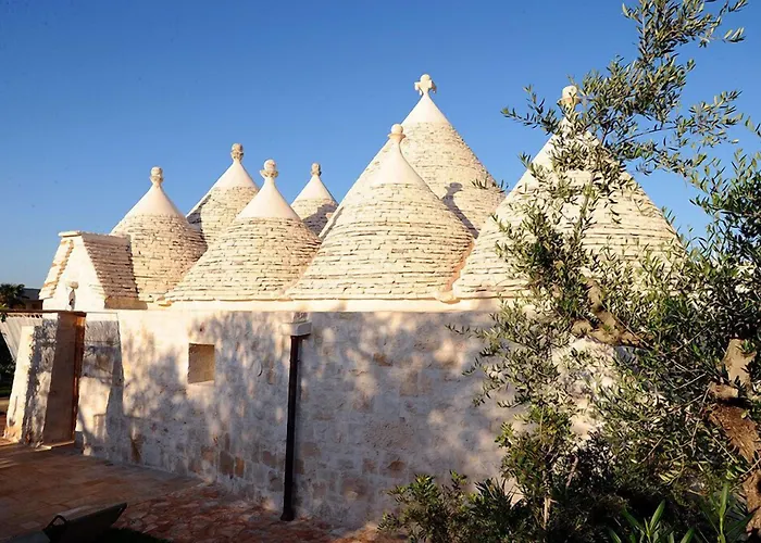 Leonardo Trulli Hotel *