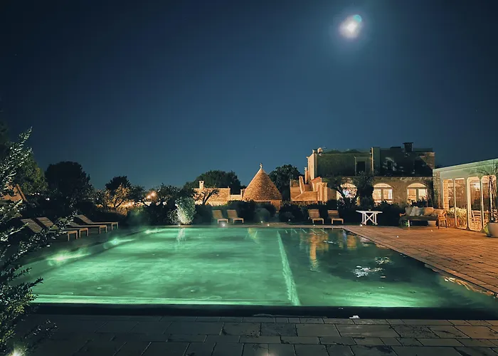 Leonardo Trulli Hotel *