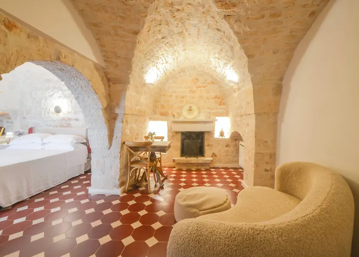 Hotel Leonardo Trulli *